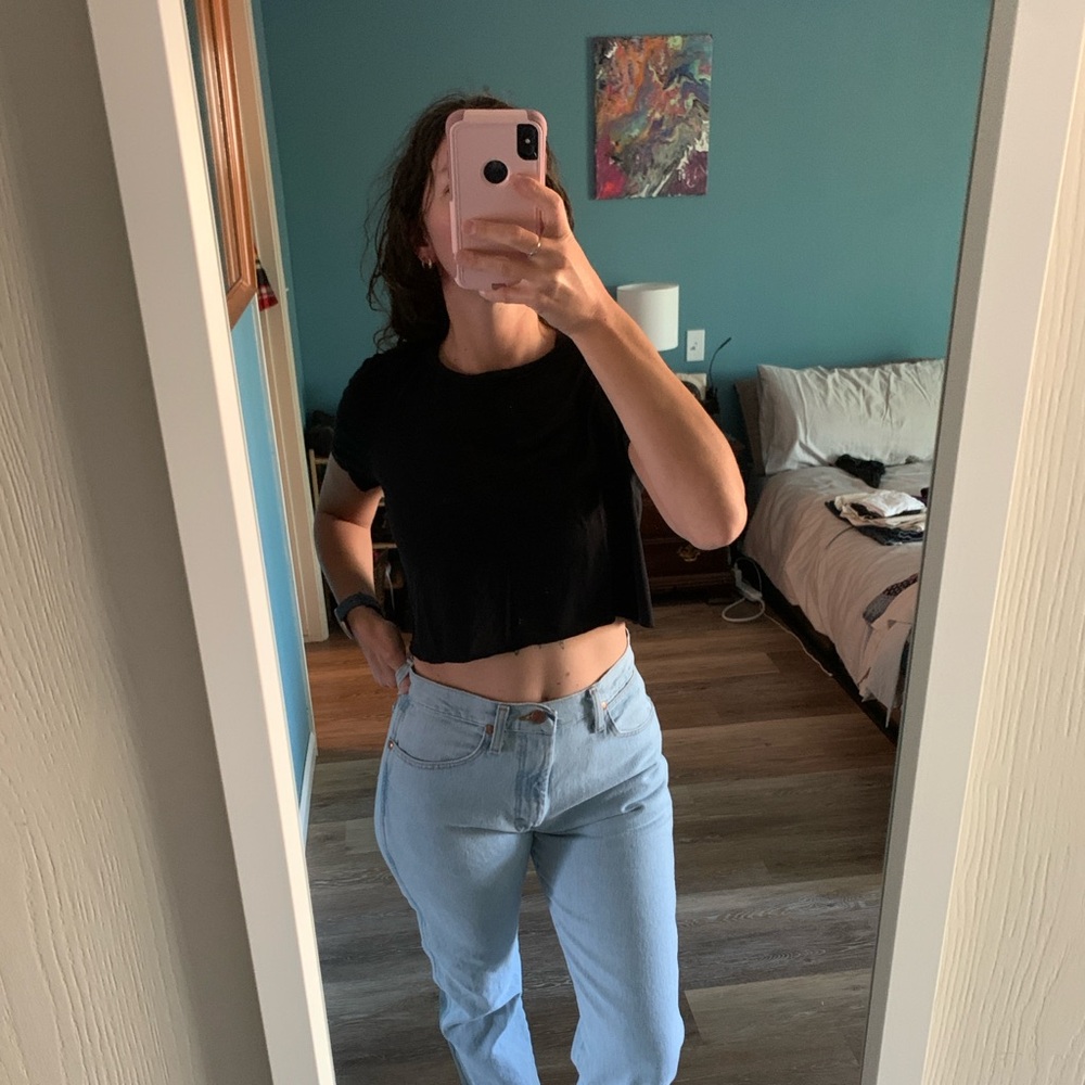 Essential Style and Effortless Comfort 🖤